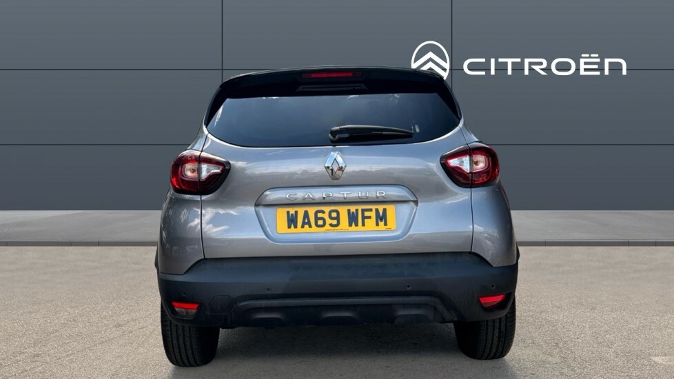 Renault Captur Iconic Black #6