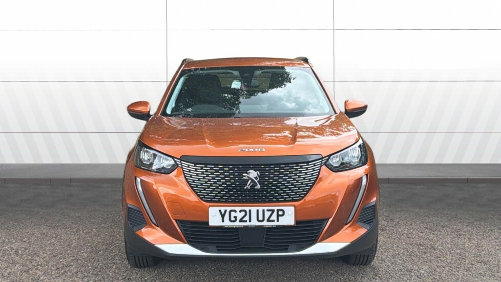 Peugeot 2008 Allure Orange #3
