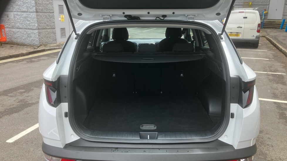 Hyundai Tucson Se Connect WU72VXG White #4