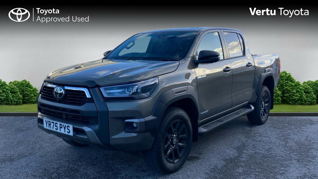 Toyota HILUX Invincible X Brown #3