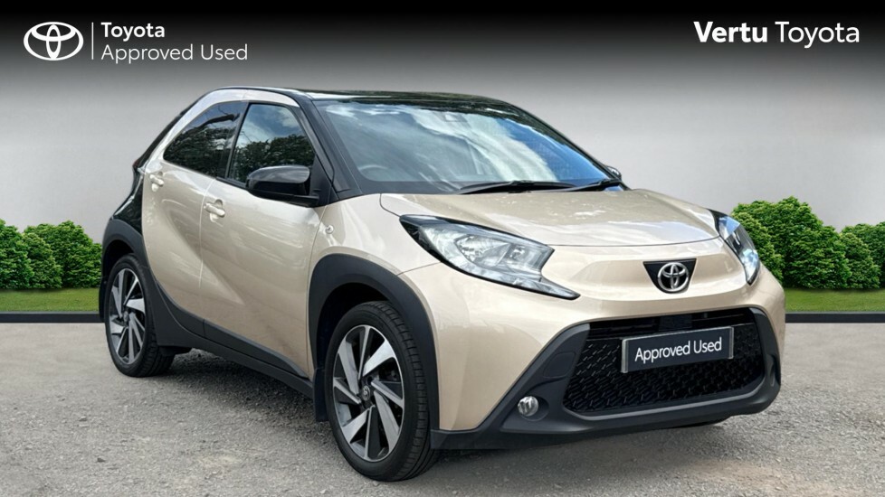 Toyota Aygo X Edge Beige