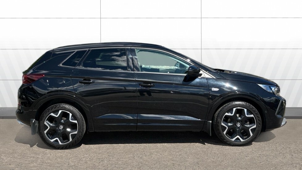 Vauxhall Grandland Ultimate Black #5