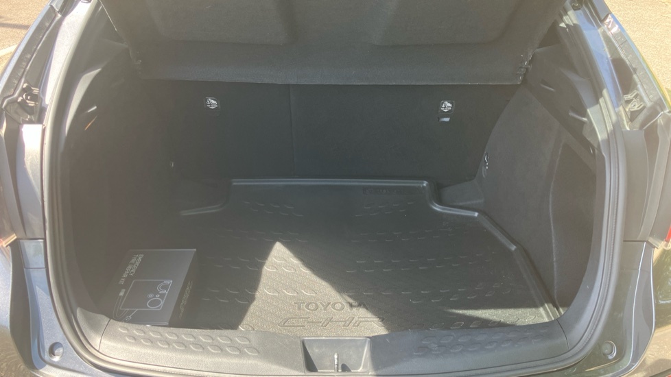 Toyota C-Hr Dynamic Grey #4