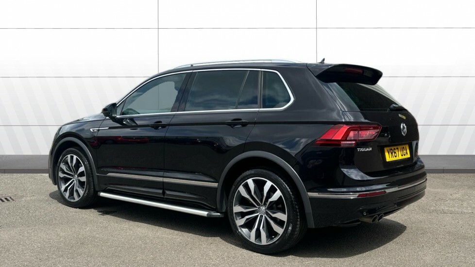 Volkswagen Tiguan R-line Black #2