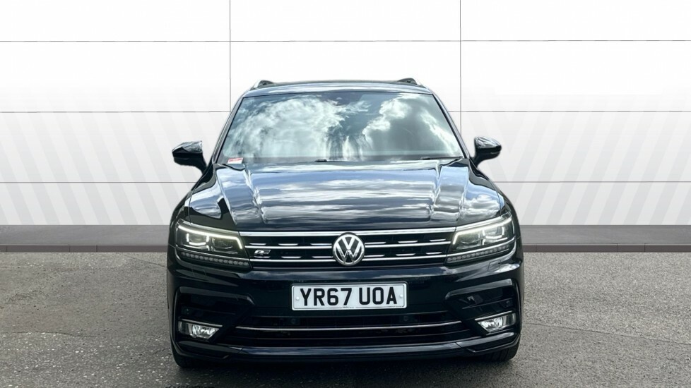 Volkswagen Tiguan R-line Black #3