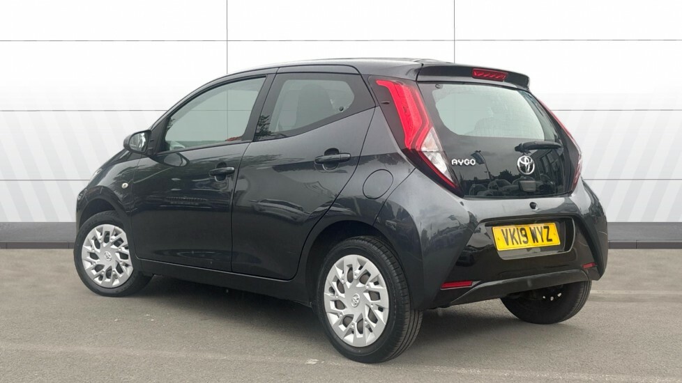 Toyota Aygo X X-play Grey #2