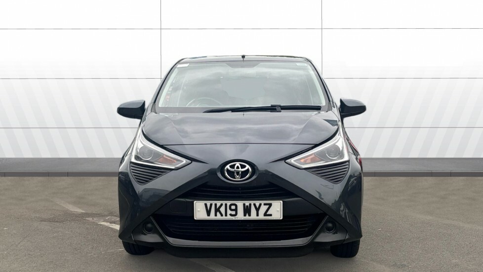 Toyota Aygo X X-play Grey #3