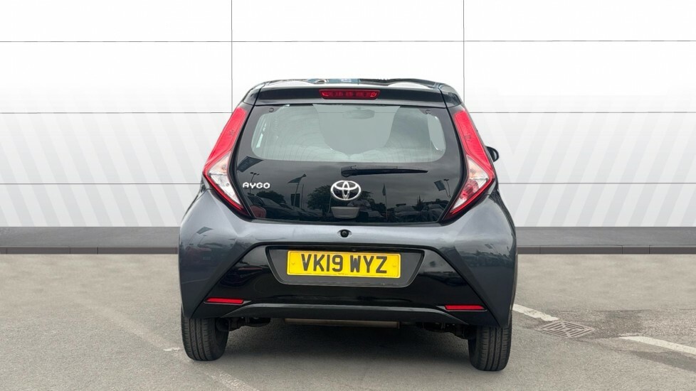 Toyota Aygo X X-play Grey #6