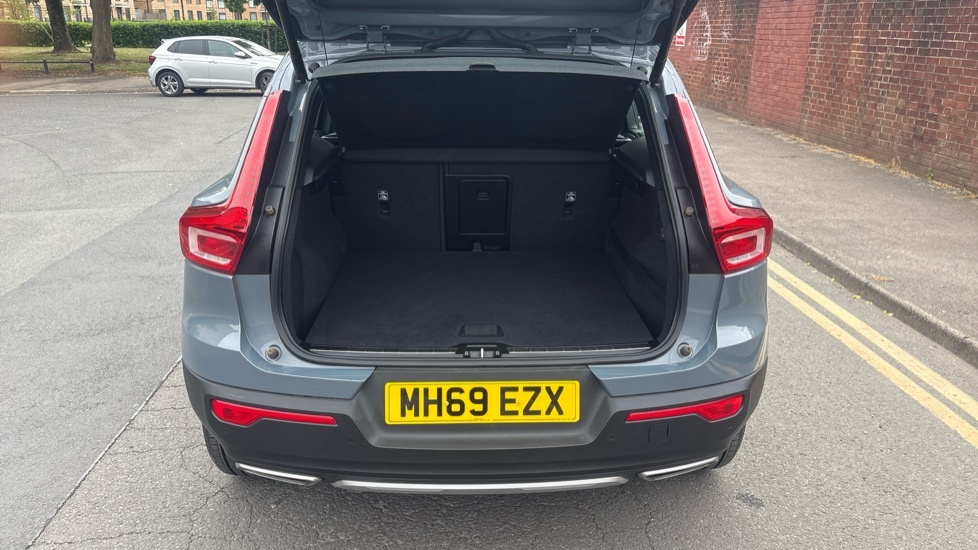 Volvo XC40 Inscription Grey #4
