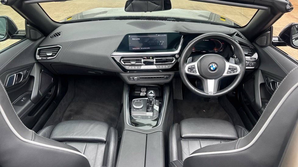 BMW Z4 Z4 M40i Black #4