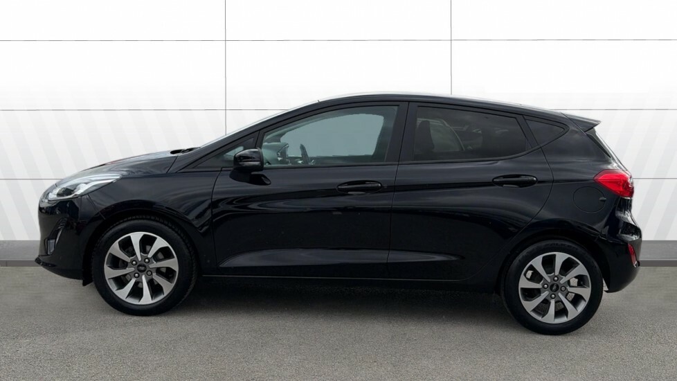 Ford Fiesta Trend Black #5
