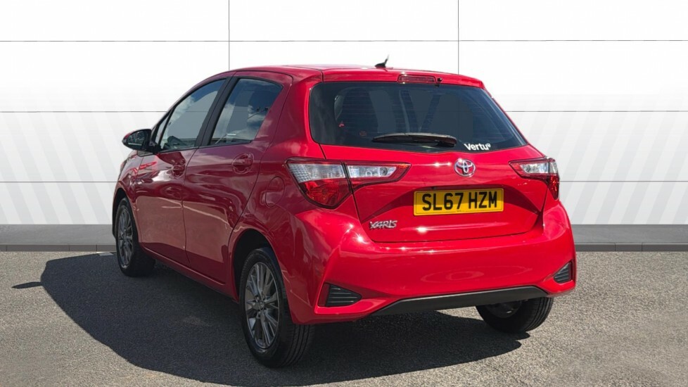 Toyota Yaris Icon Red #2