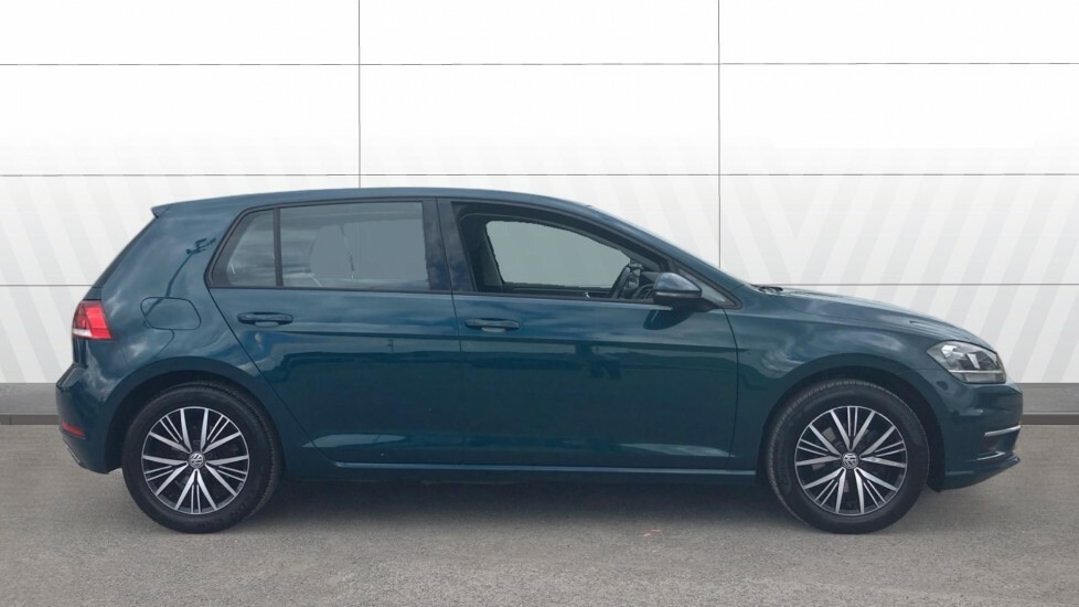 Volkswagen Golf Se Green #5
