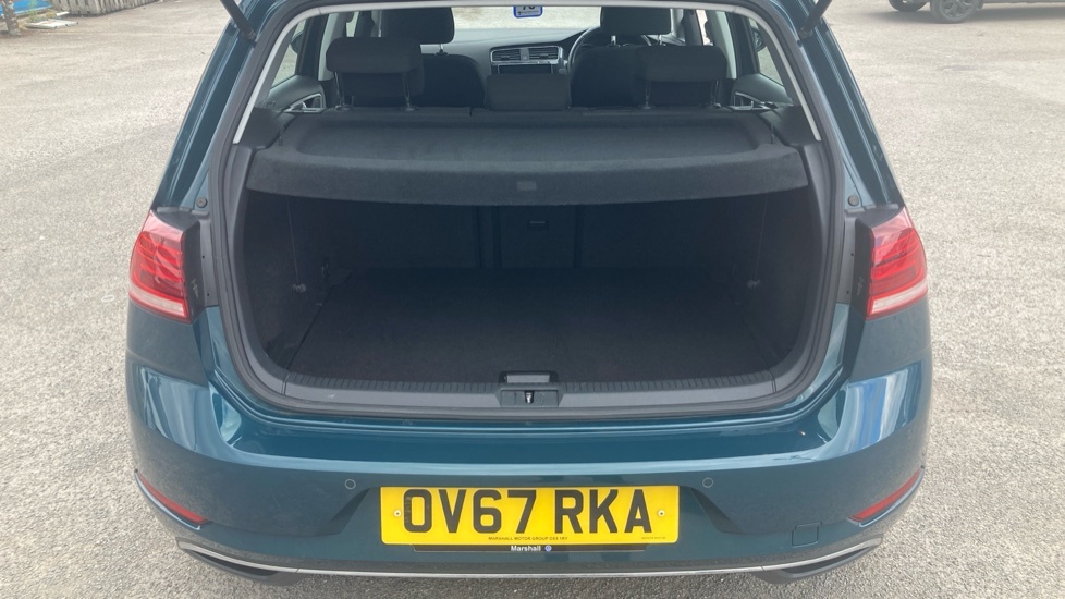Volkswagen Golf Se Green #4