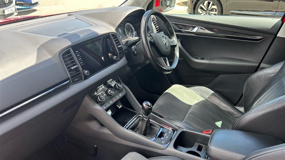 Skoda Karoq Se L Red #2