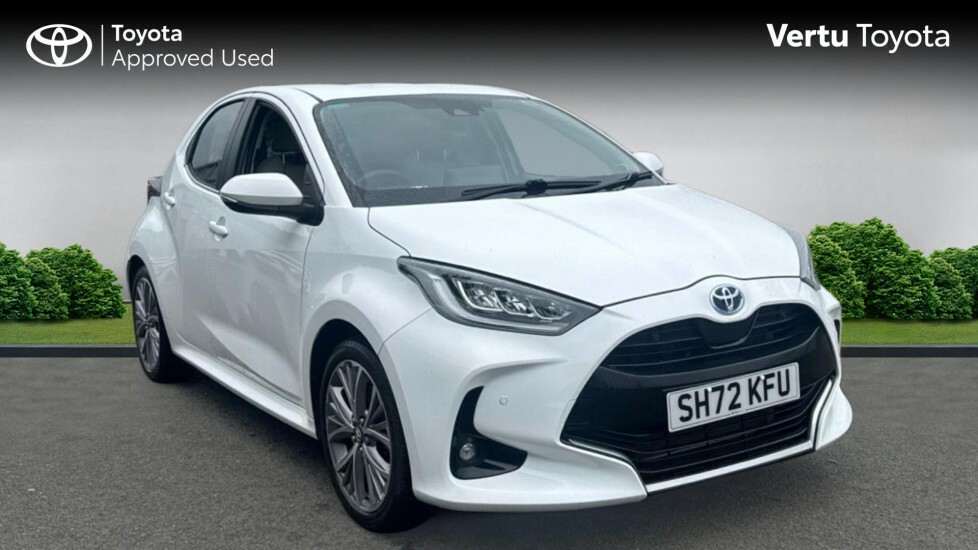 Toyota Yaris Excel White