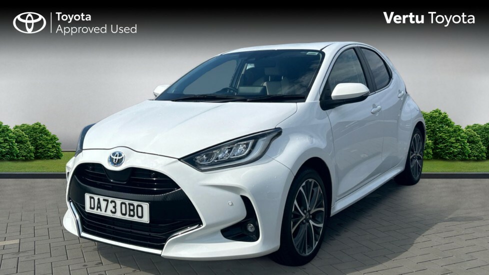 Toyota Yaris Excel DA73OBO White #3