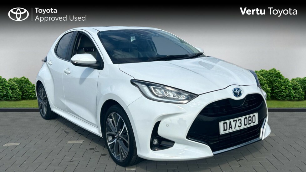 Toyota Yaris Excel White
