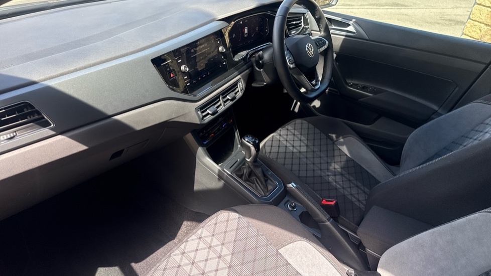 Volkswagen Polo R-line DC25YVT Grey #2