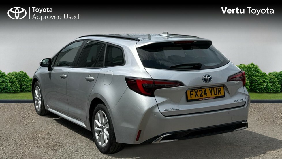 Toyota Corolla Icon Silver #4