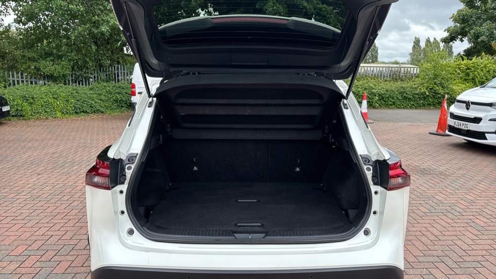 Nissan Qashqai N-connecta LV71UER White #4