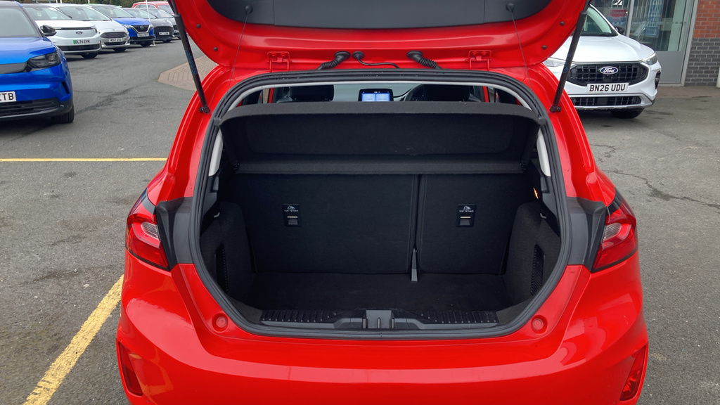 Ford Fiesta Titanium Red #4