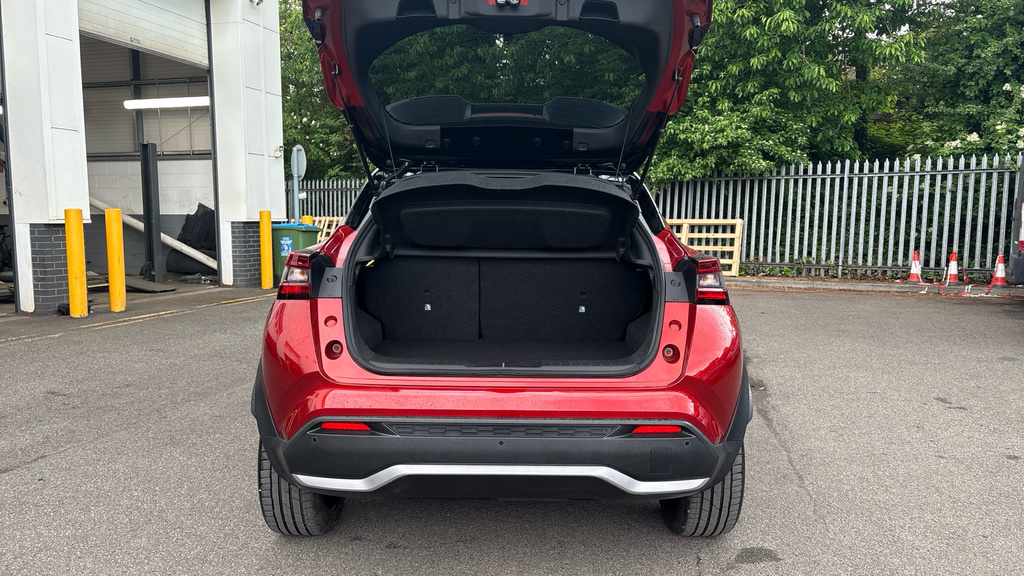 Nissan Juke Tekna NX75UEC Red #4