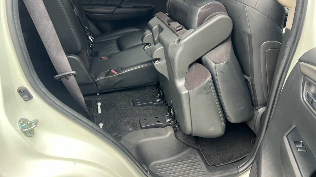 Mitsubishi Shogun Sport D 4 Grey #39