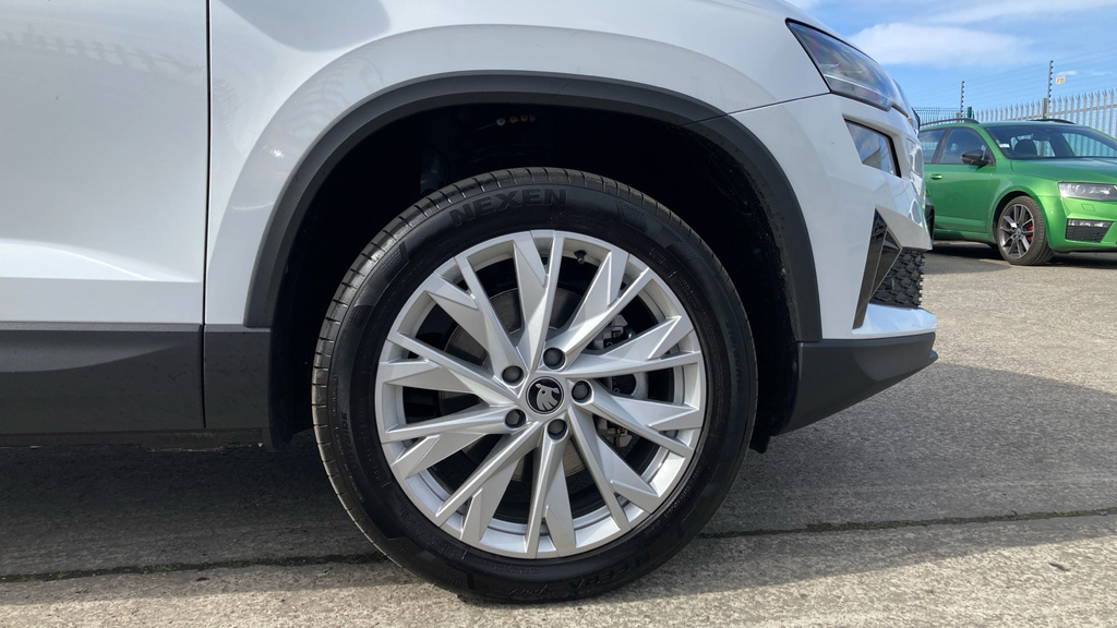Skoda Karoq Se L Edition NU26OLG White #5