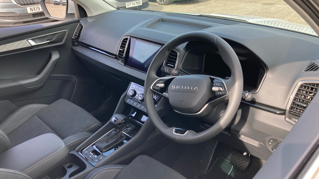 Skoda Karoq Se L Edition NU26OLG White #6
