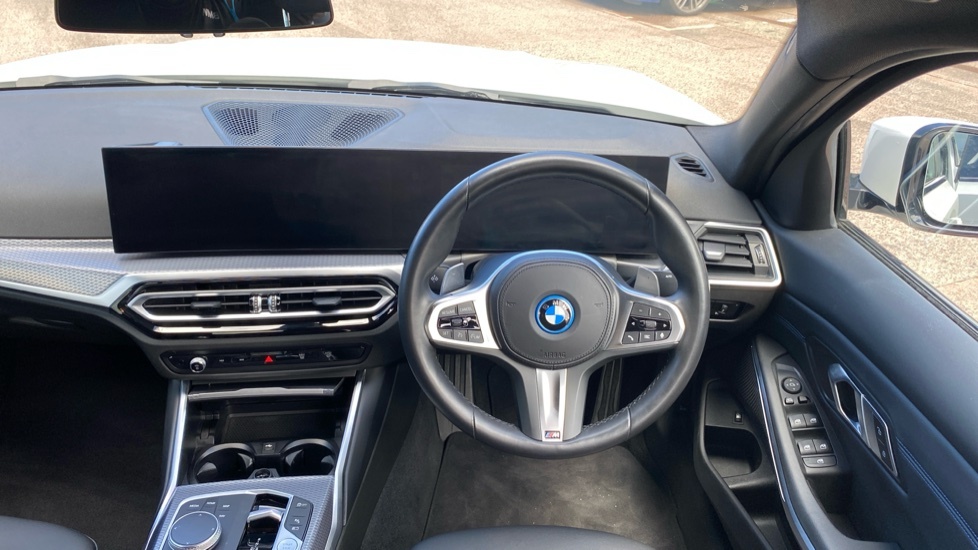 BMW 3 Series M Sport YK73BZF White #5
