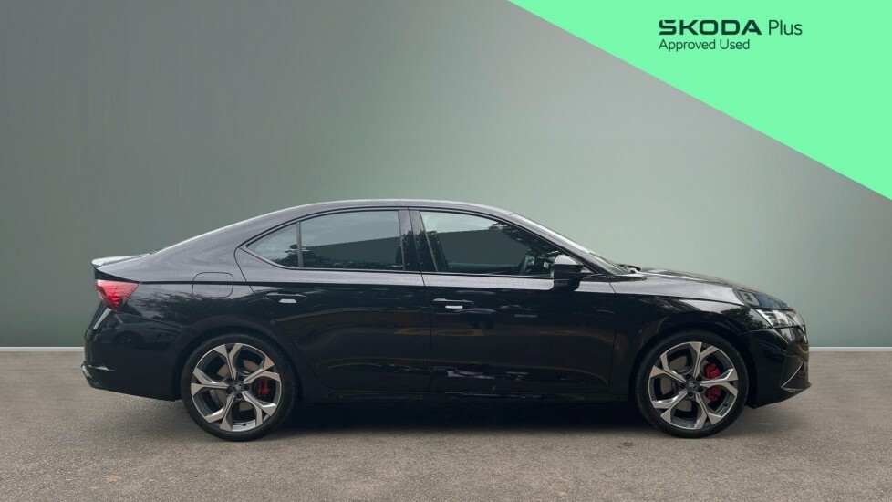 Skoda Octavia Vrs Black #4