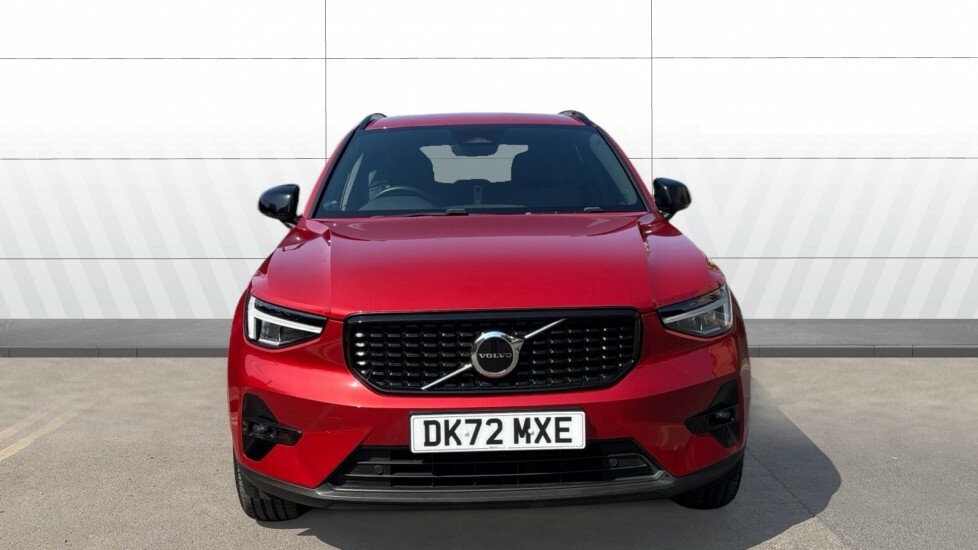 Volvo XC40 Plus Red #3