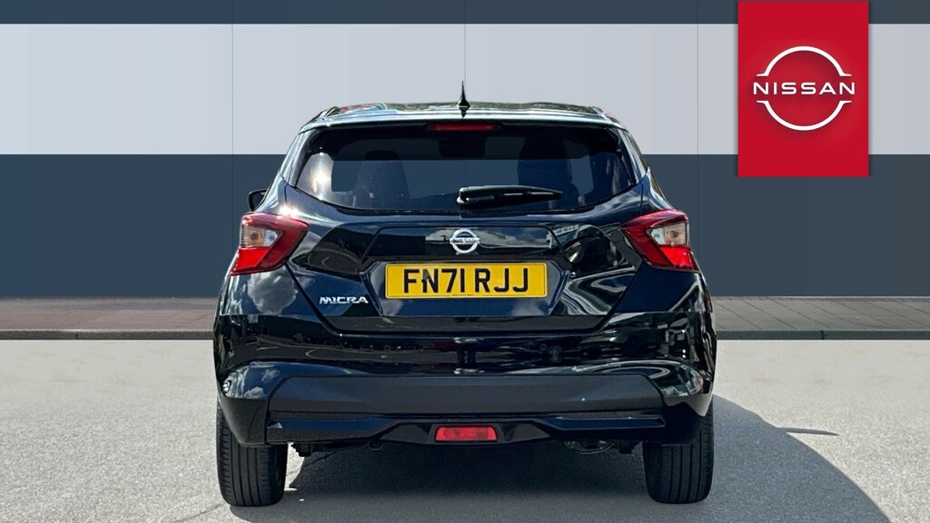 Nissan Micra Tekna Black #6