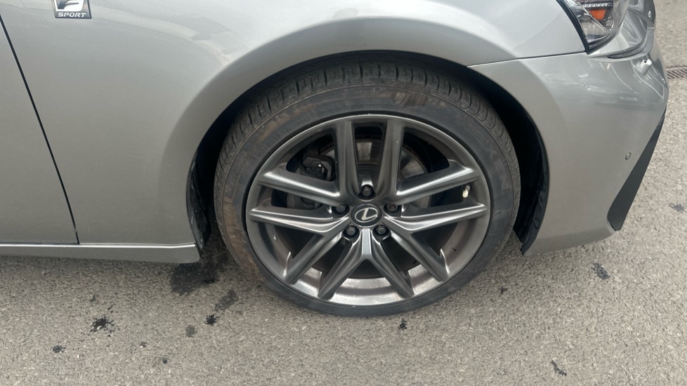 Lexus IS 300H 2.5 223 Bhp F-sport Navigation E-cvt #21