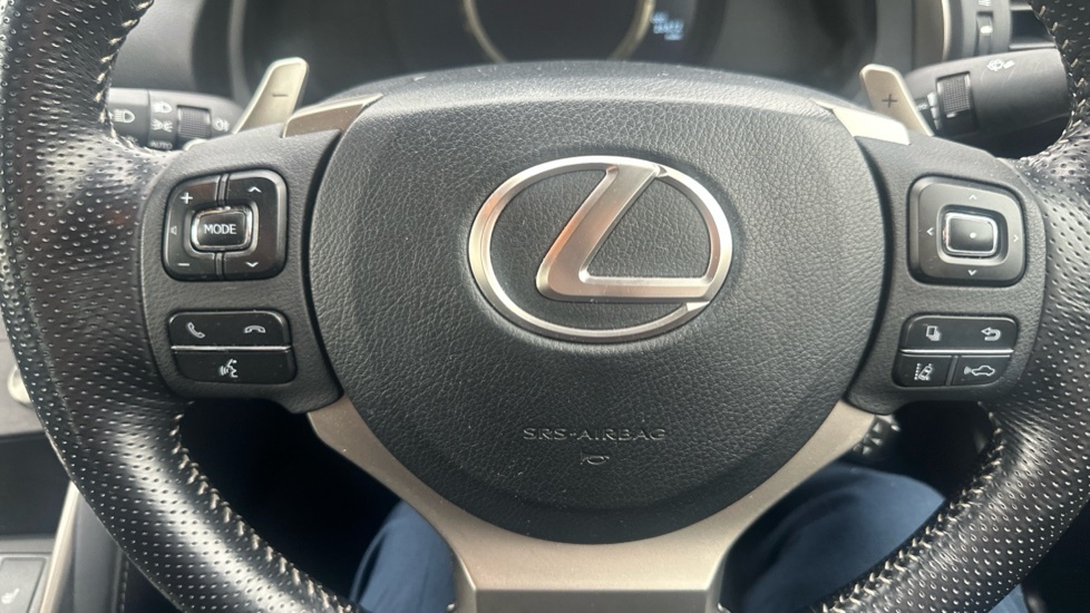 Lexus IS 300H 2.5 223 Bhp F-sport Navigation E-cvt #44