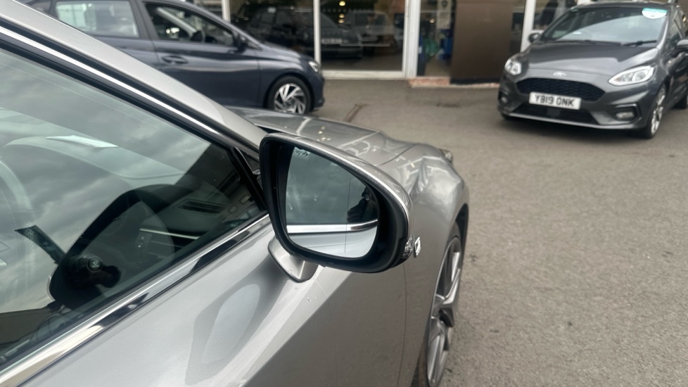 Lexus IS 300H 2.5 223 Bhp F-sport Navigation E-cvt #22