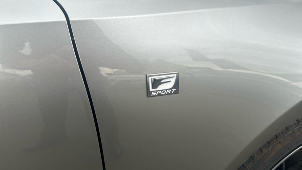 Lexus IS 300H 2.5 223 Bhp F-sport Navigation E-cvt #20