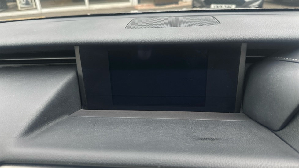 Lexus IS 300H 2.5 223 Bhp F-sport Navigation E-cvt #12