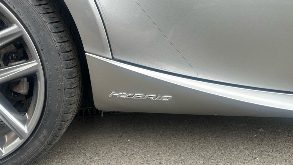 Lexus IS 300H 2.5 223 Bhp F-sport Navigation E-cvt #24