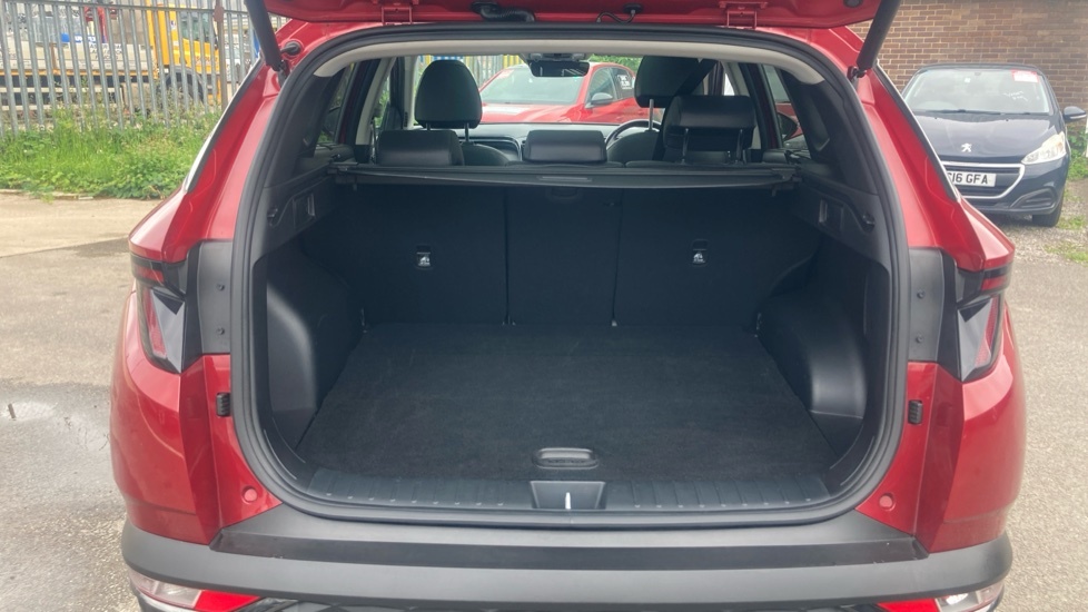 Hyundai Tucson Ultimate Red #4