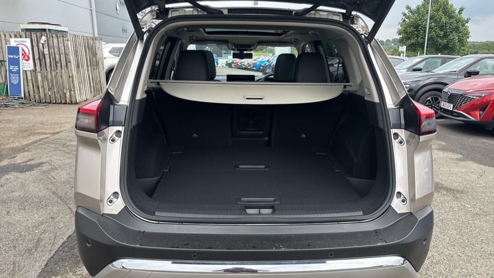 Nissan X-Trail Tekna Silver #4