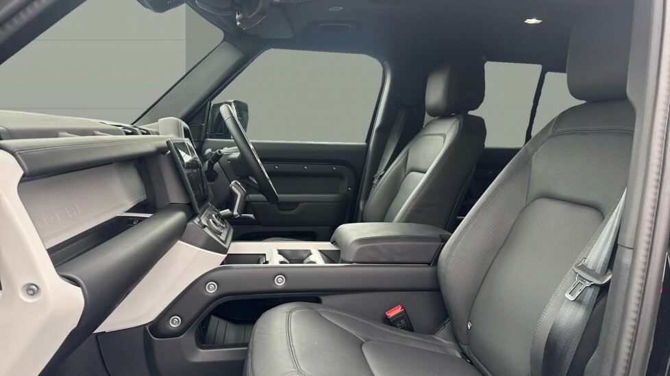 Land Rover Defender 110 X-dynamic Hse PF75RZC Black #3