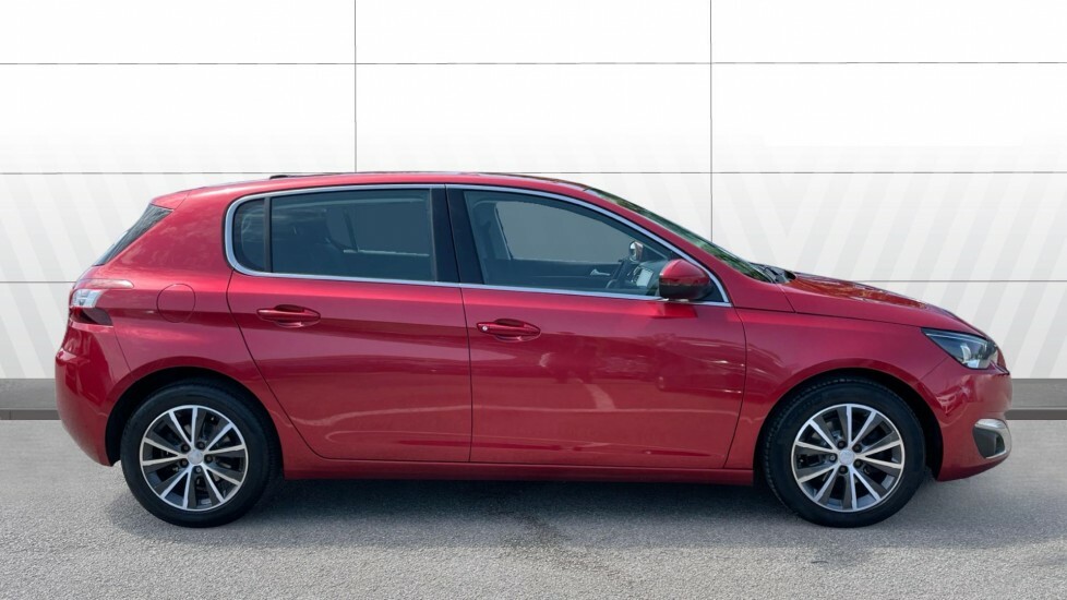 Peugeot 308 Allure Red #5