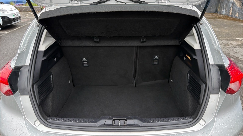 Ford Focus Titanium Silver #4
