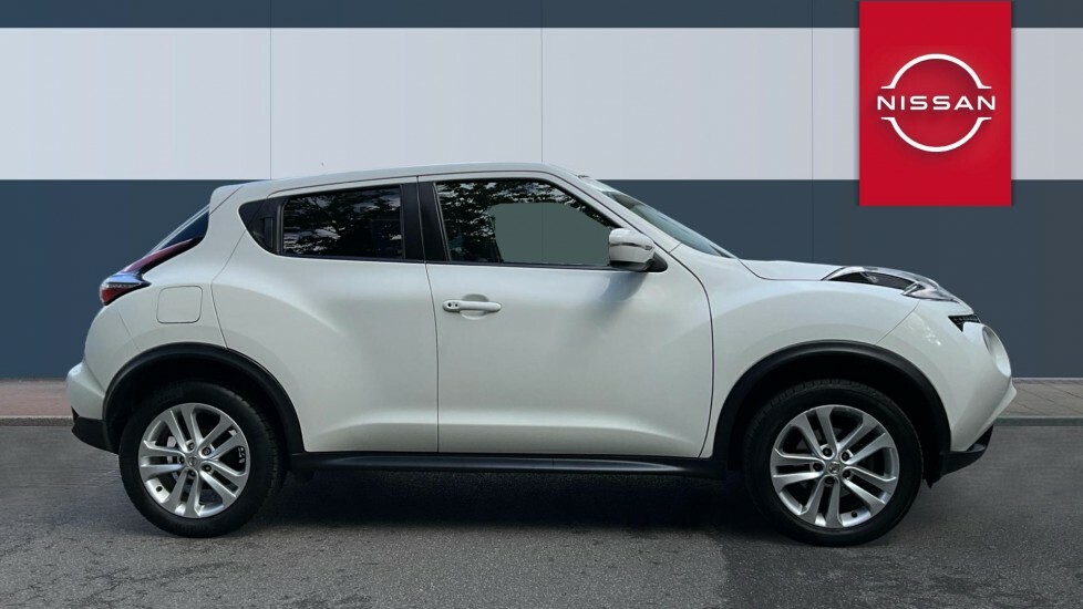 Nissan Juke N-connecta White #5