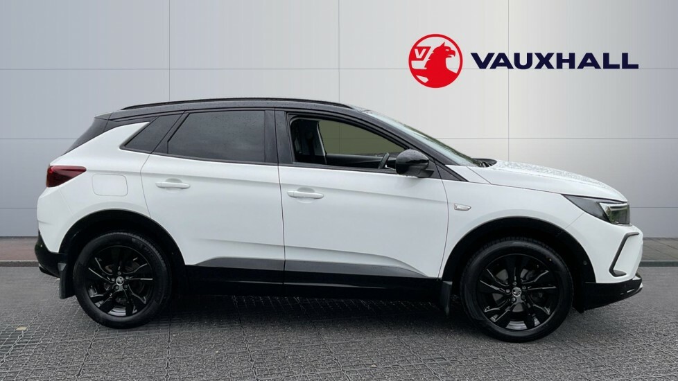 Vauxhall Grandland Sri ND22ZWW White #5