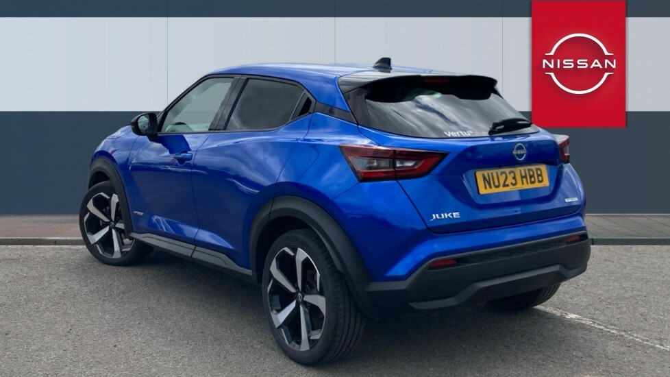 Nissan Juke Tekna Blue #2