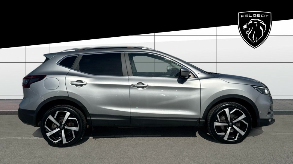 Nissan Qashqai Tekna Silver #5