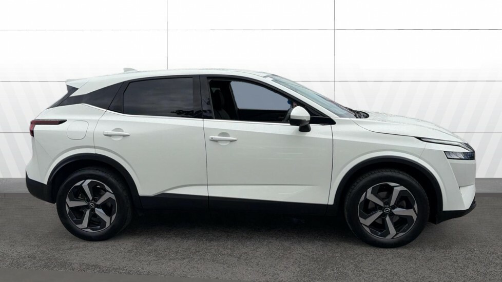 Nissan Qashqai N-connecta HJ72XMG White #5